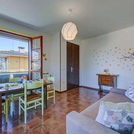 סירמיונה Villa Fiorita Apartments - Happy Rentals מראה חיצוני תמונה
