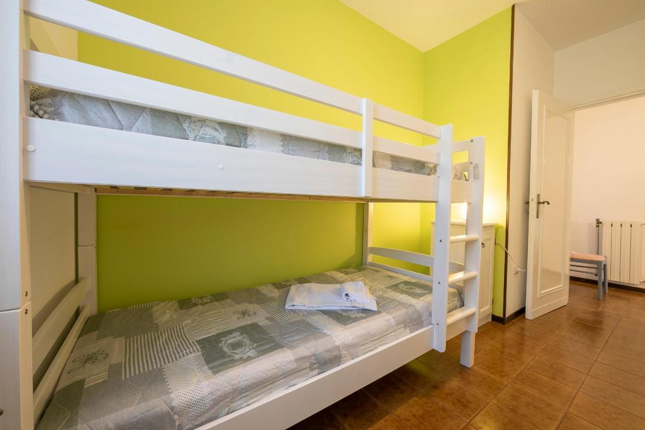 סירמיונה Villa Fiorita Apartments - Happy Rentals מראה חיצוני תמונה