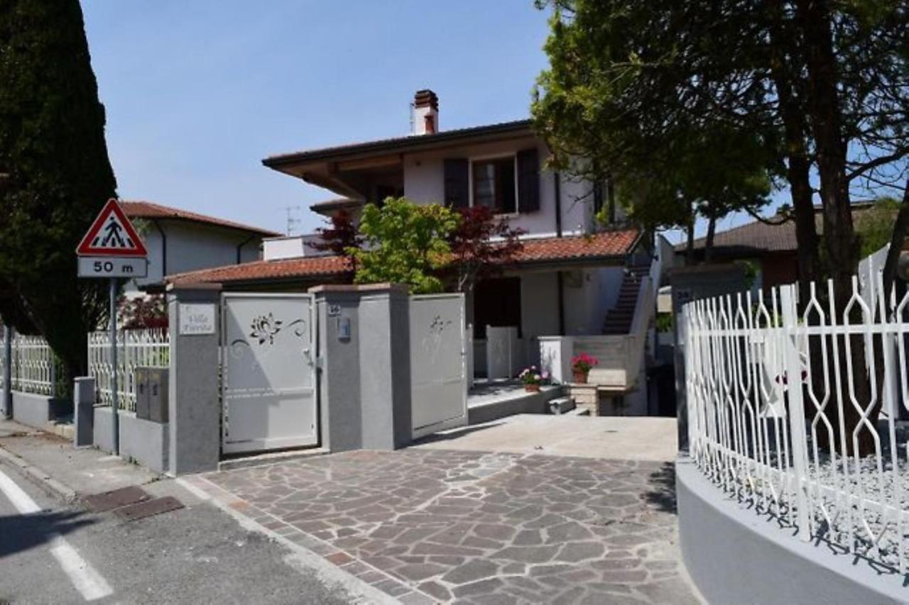 סירמיונה Villa Fiorita Apartments - Happy Rentals מראה חיצוני תמונה